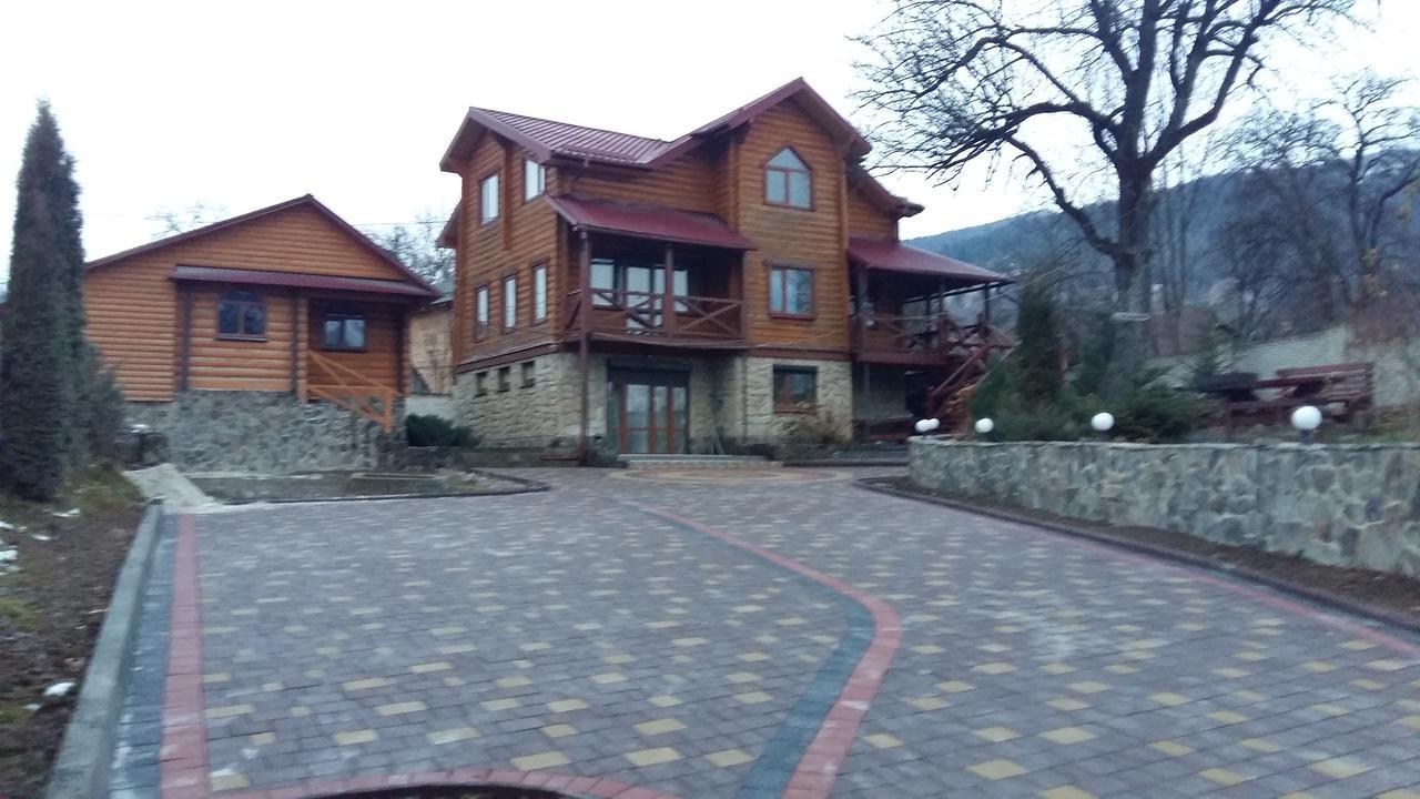 Karpatska Mria Hotel Yaremche Exterior photo