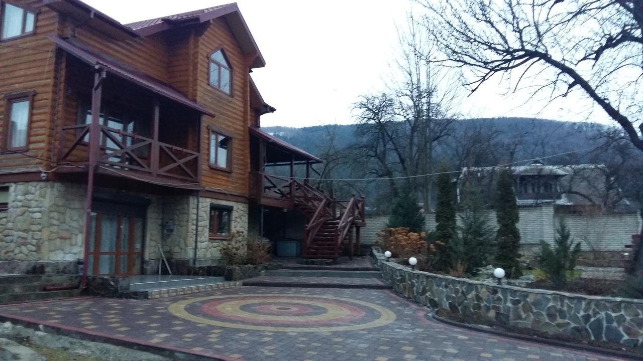 Karpatska Mria Hotel Yaremche Exterior photo