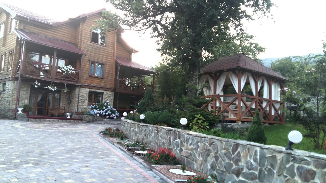 Karpatska Mria Hotel Yaremche Exterior photo
